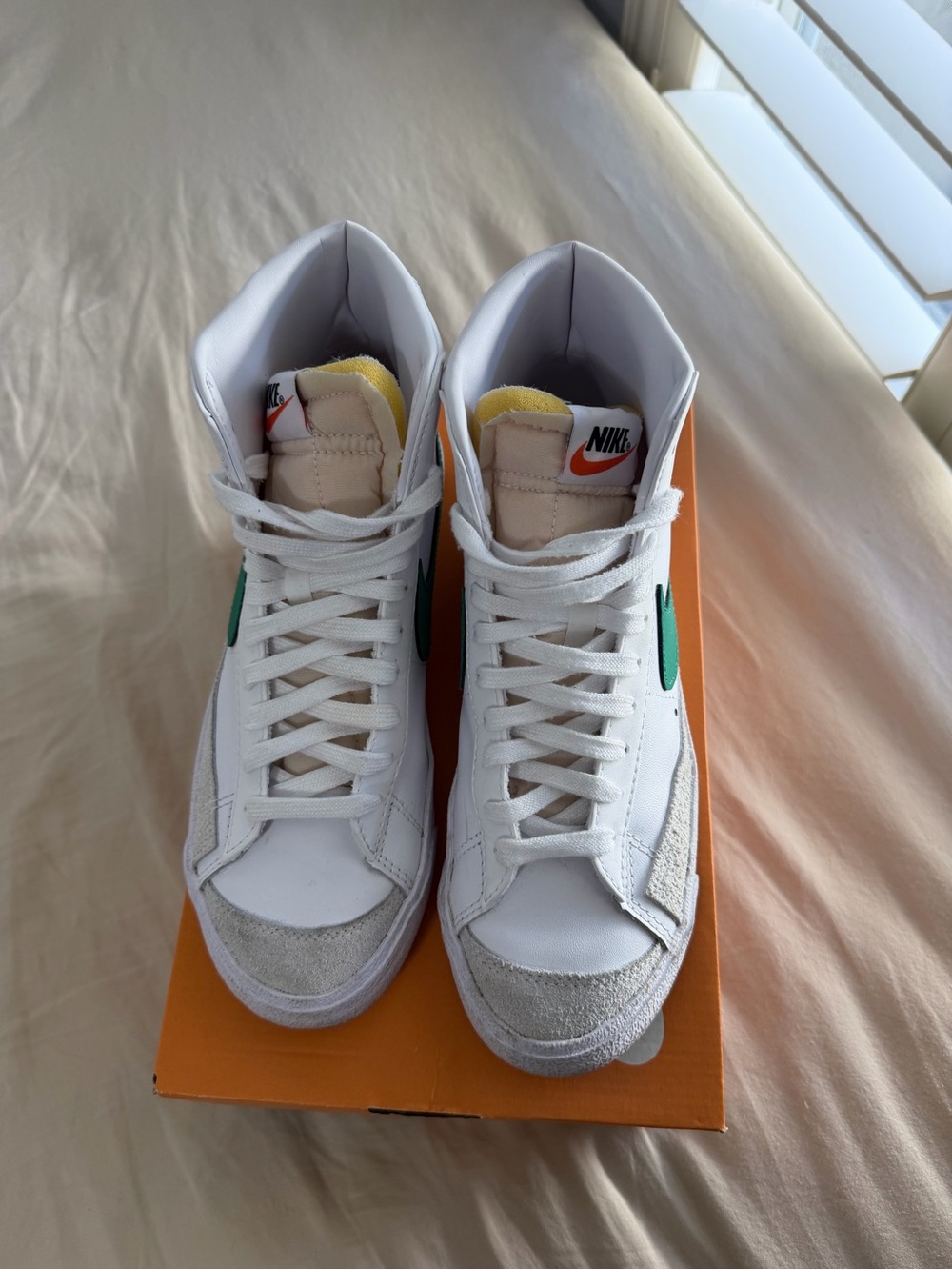 Nike Blazer Mid with Green Swoosh - Picture 2 of 7